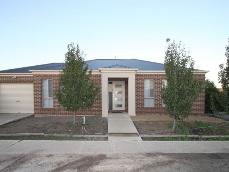 56 Clearwood Drive, Tarneit VIC 3029