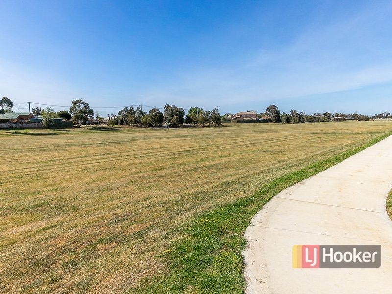 11 Camden Way, Wyndham Vale VIC 3024