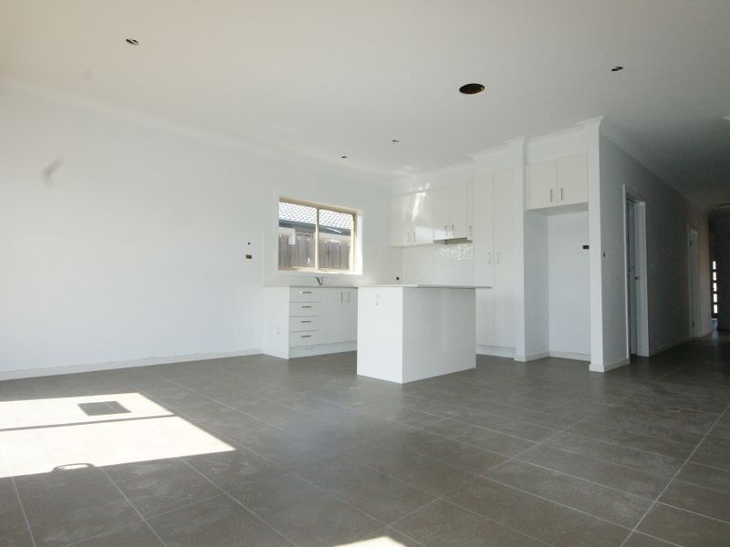 1/167 Riversdale Drive, Tarneit VIC 3029