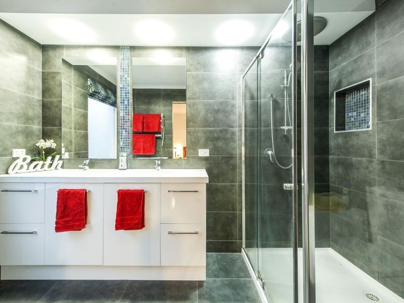 11 Westleigh Drive, Werribee VIC 3030