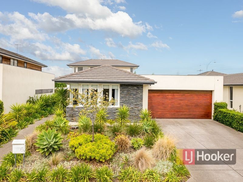 6 Signature Boulevard, Sanctuary Lakes VIC 3030