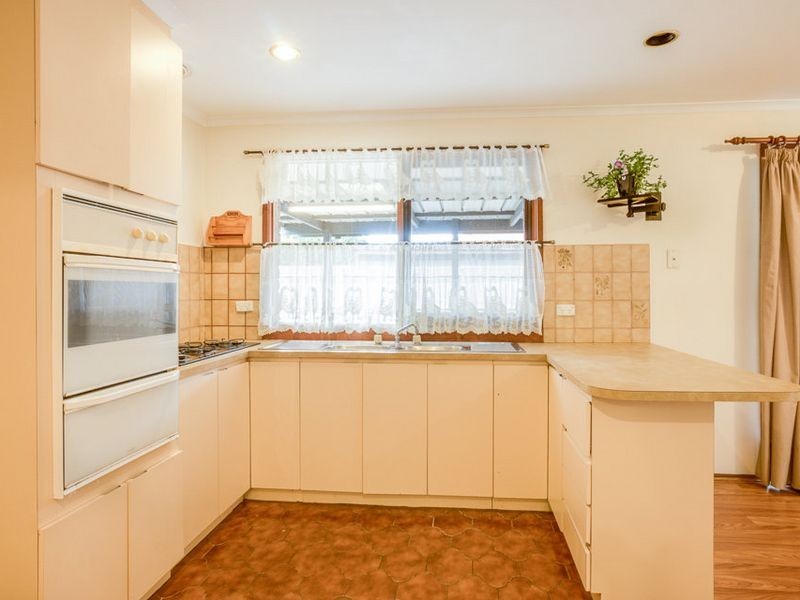 10 Bemboka Court, Werribee VIC 3030