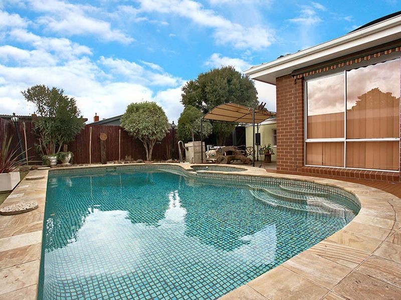 10 Bedford Court, Hoppers Crossing VIC 3029