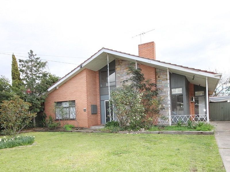 10 Thompson Court, Werribee VIC 3030