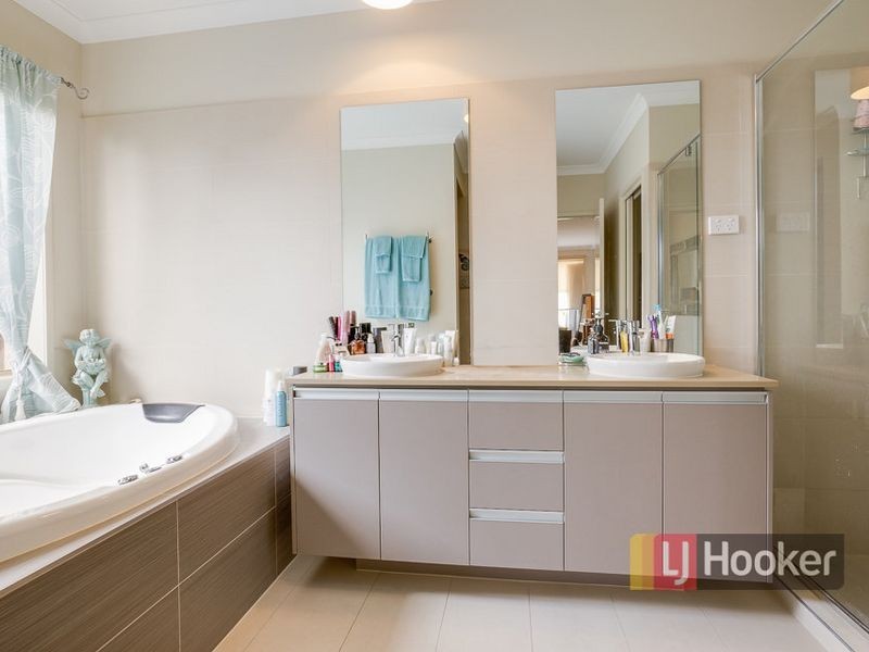 17 Butterfly Boulevard, Tarneit VIC 3029