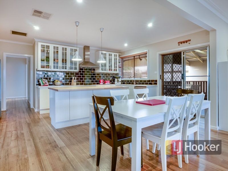 67 Mossfiel Drive, Hoppers Crossing VIC 3029