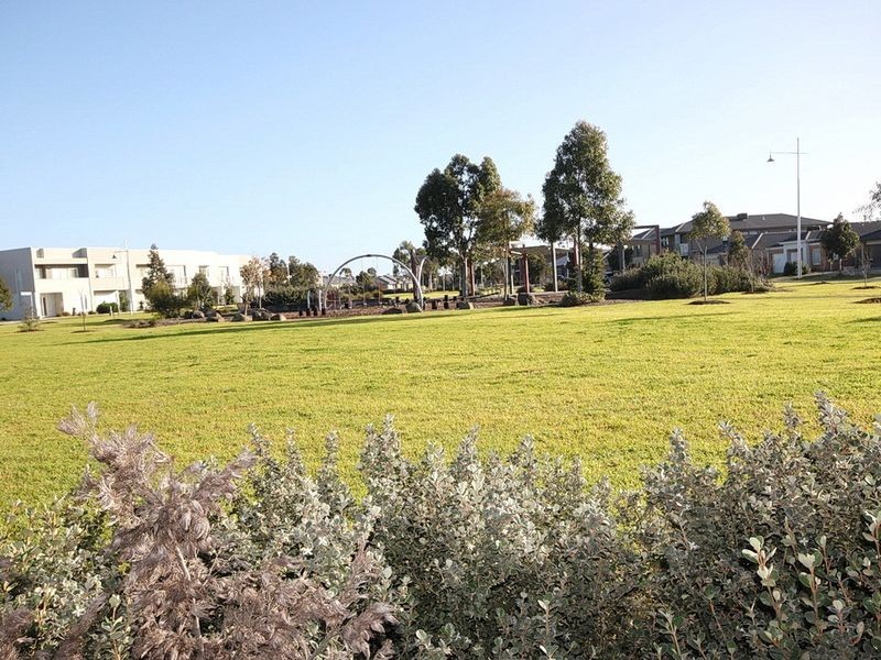 7 Warrego Way, Point Cook VIC 3030