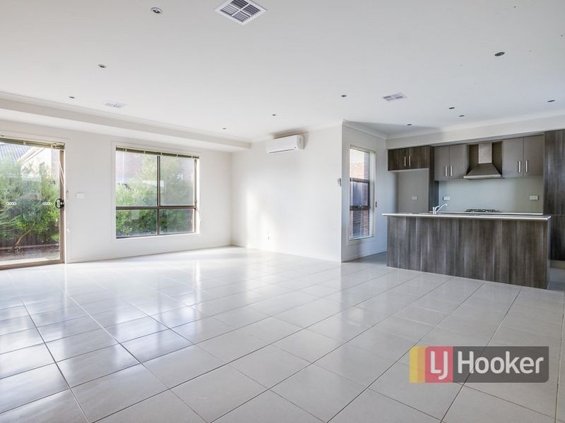 51 Greenleaf Circuit, Tarneit VIC 3029