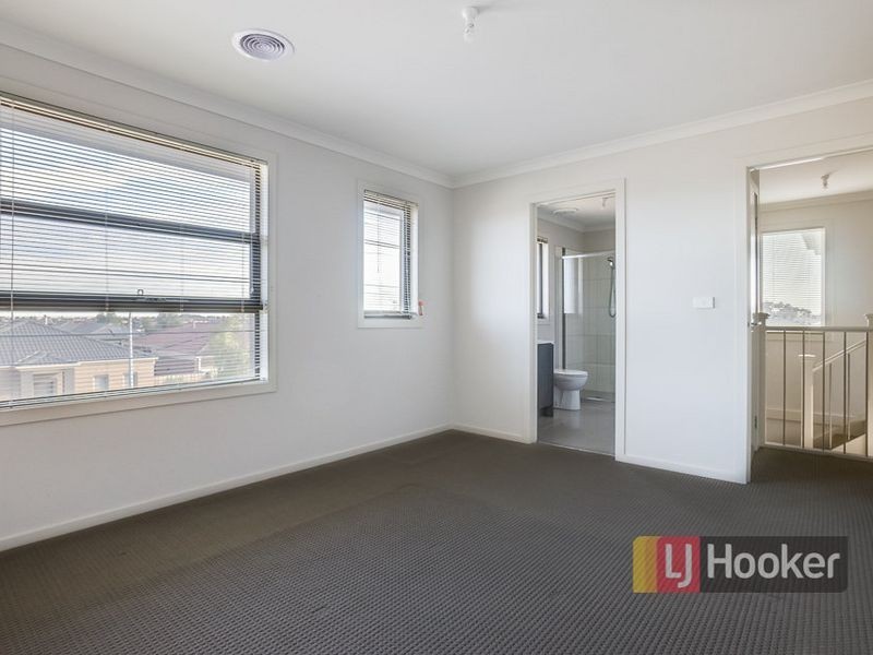 51 Greenleaf Circuit, Tarneit VIC 3029