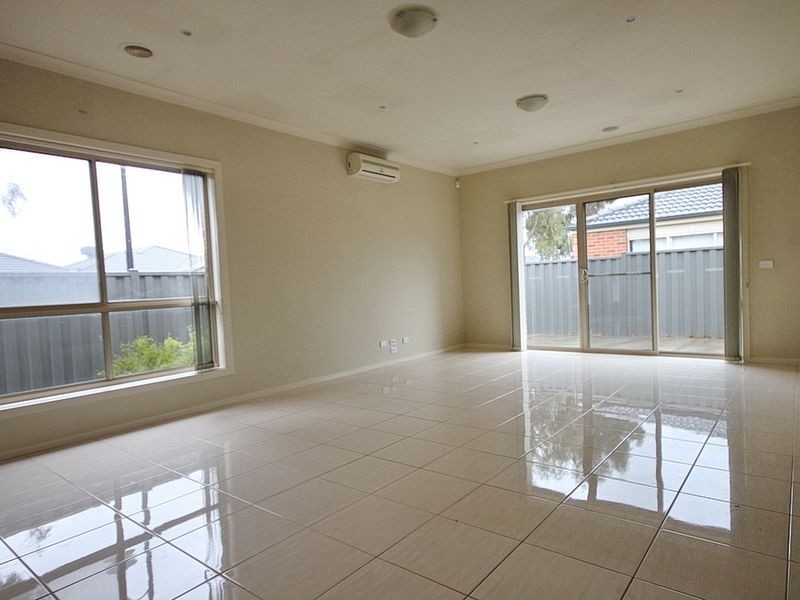 10 Kristini Place, Truganina VIC 3029