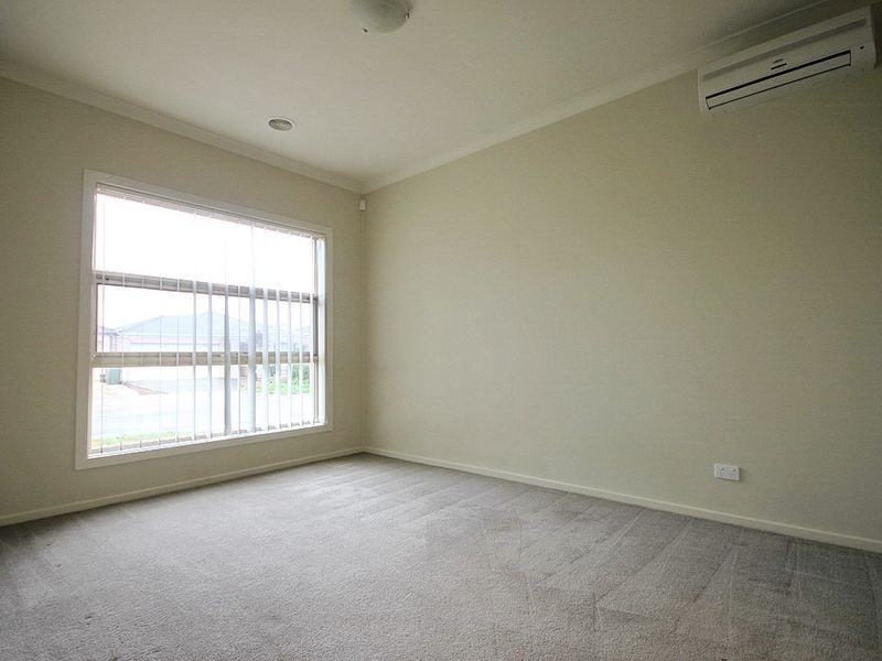 10 Kristini Place, Truganina VIC 3029