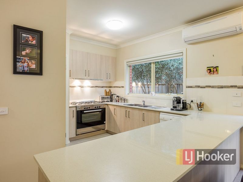 2/22 Yankos Drive, Werribee VIC 3030