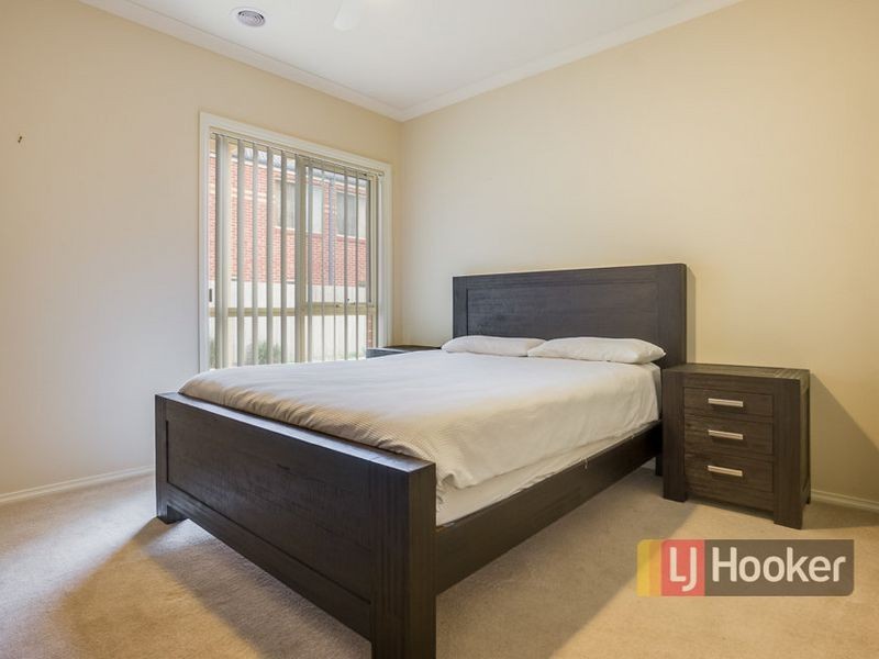 2/22 Yankos Drive, Werribee VIC 3030