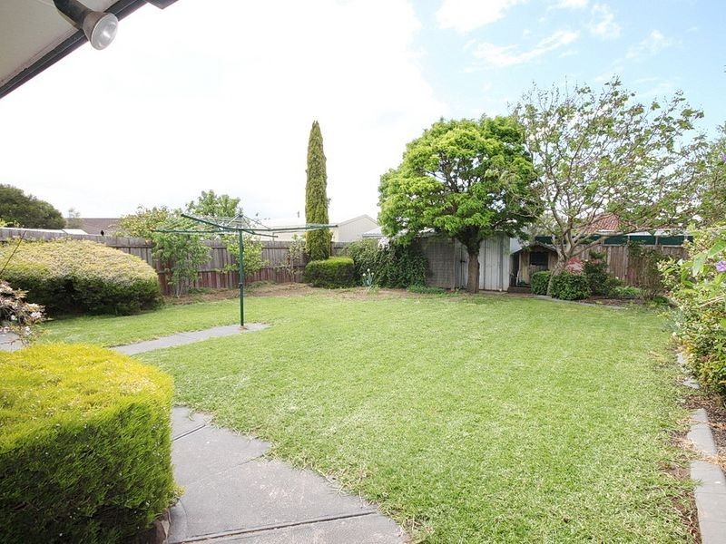 15 Mirambeek Road, Hoppers Crossing VIC 3029