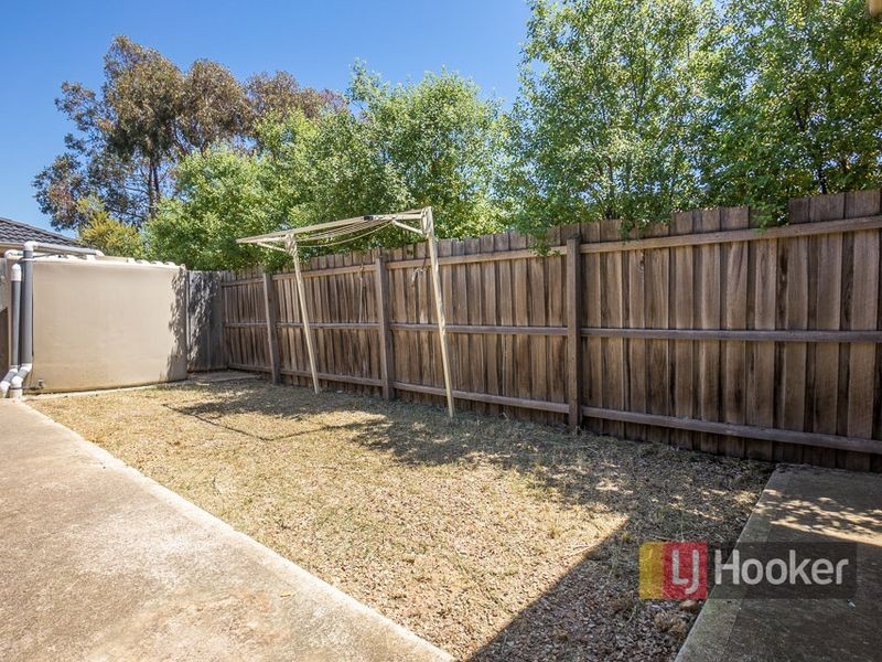 2/26 Fernwood Drive, Hoppers Crossing VIC 3029