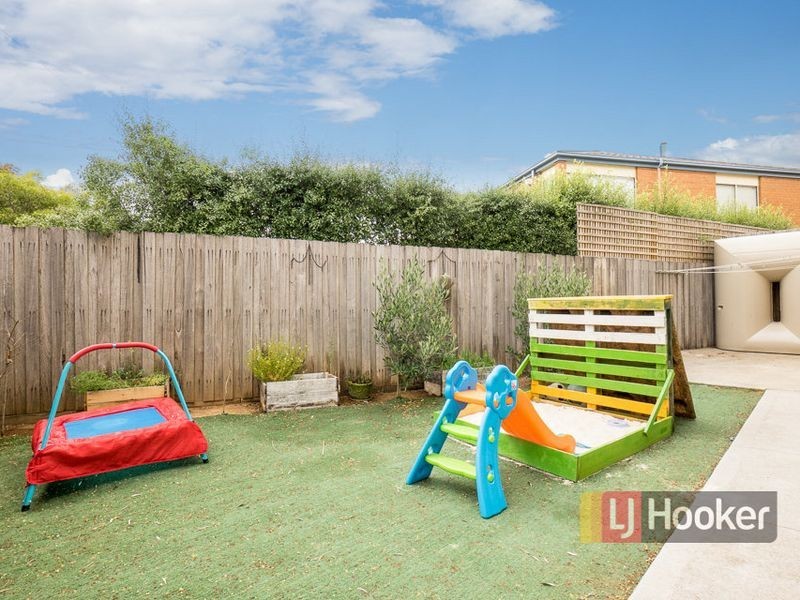 2/10 Quinlan Court, Werribee VIC 3030