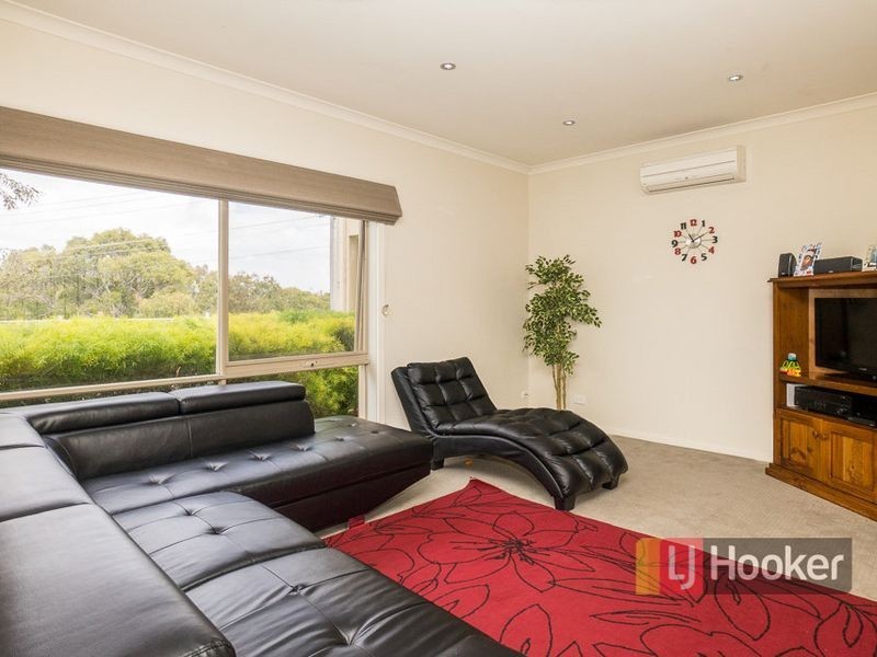 2/10 Quinlan Court, Werribee VIC 3030