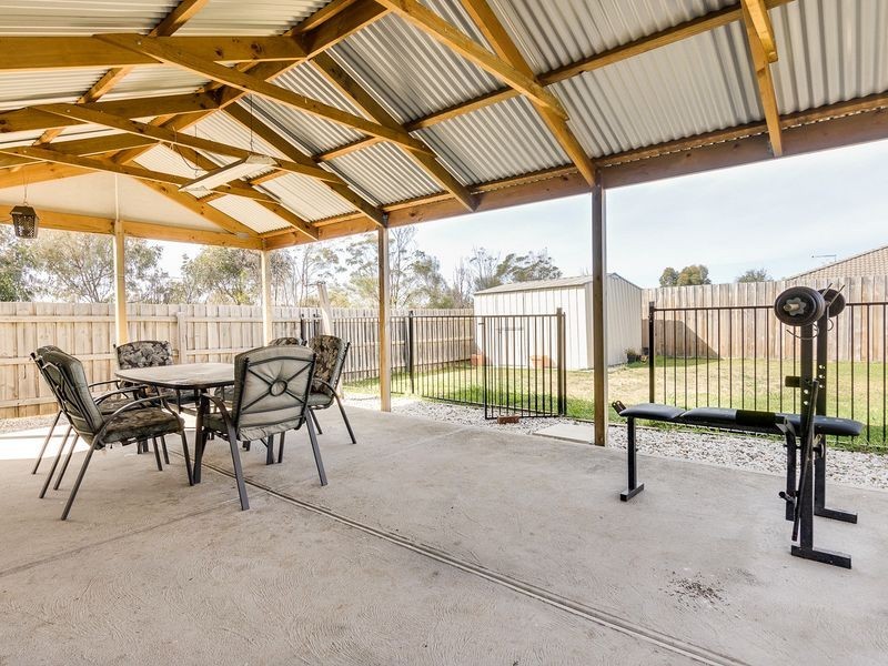 11 Camden Way, Wyndham Vale VIC 3024
