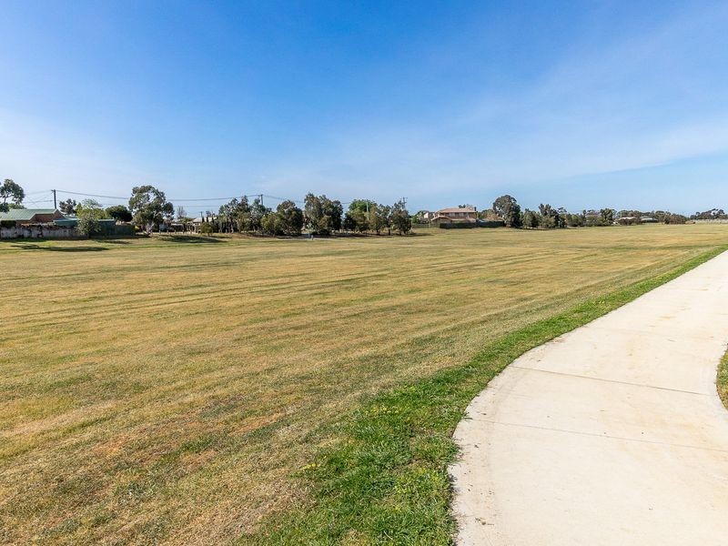 11 Camden Way, Wyndham Vale VIC 3024