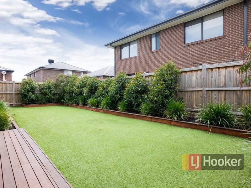 5 Macaloney Road, Williams Landing VIC 3027