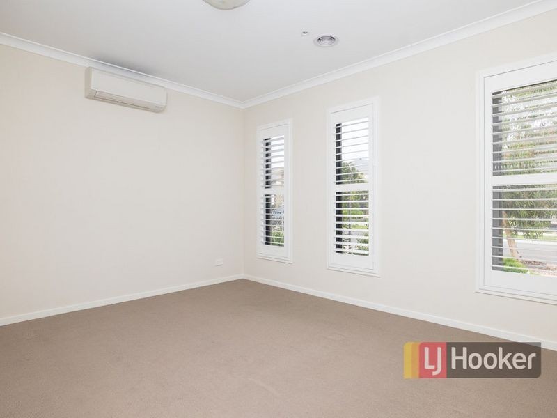 5 Macaloney Road, Williams Landing VIC 3027