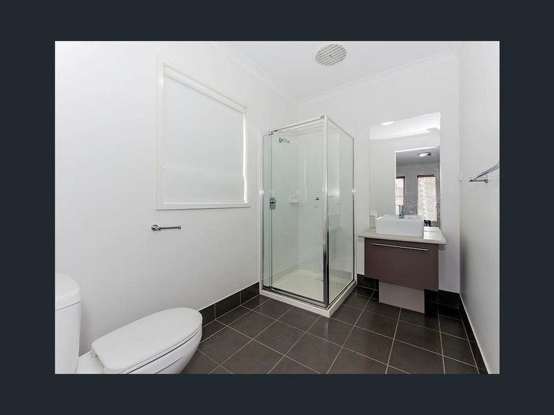 111 Inverell Parkway, Tarneit VIC 3029