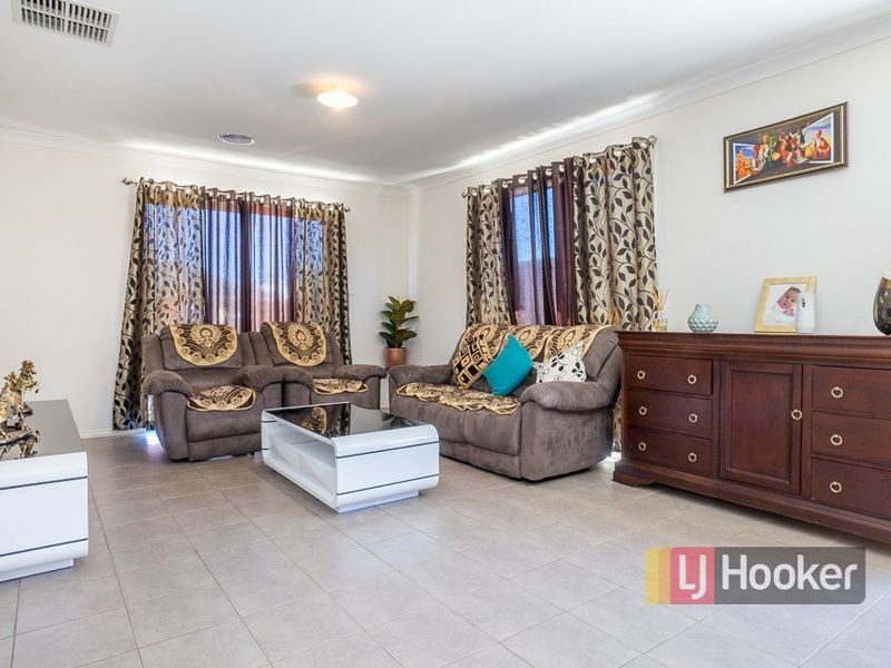 17 Boneo Road, Wyndham Vale VIC 3024
