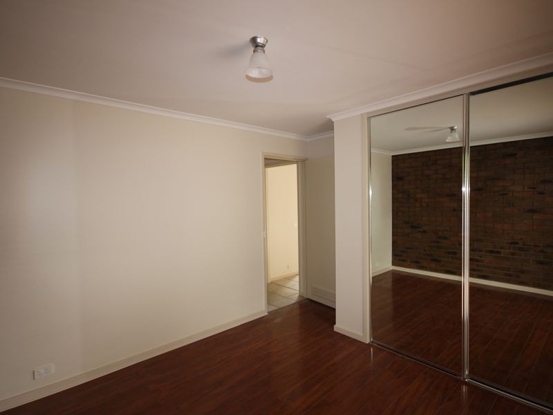 2/22 Centre Road, Werribee VIC 3030