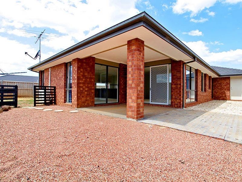 43 Isabella Way, Tarneit VIC 3029