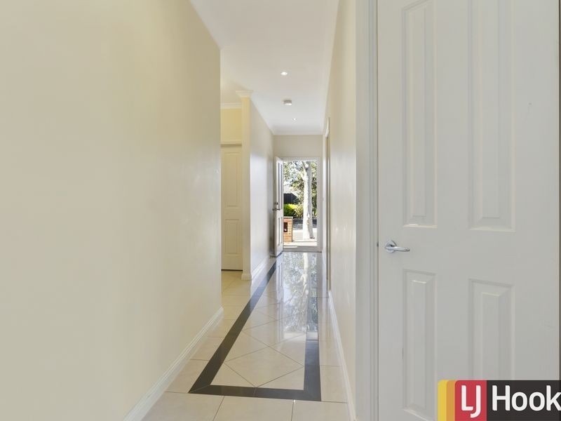 2/13 Bellinger Crescent, Wyndham Vale VIC 3024