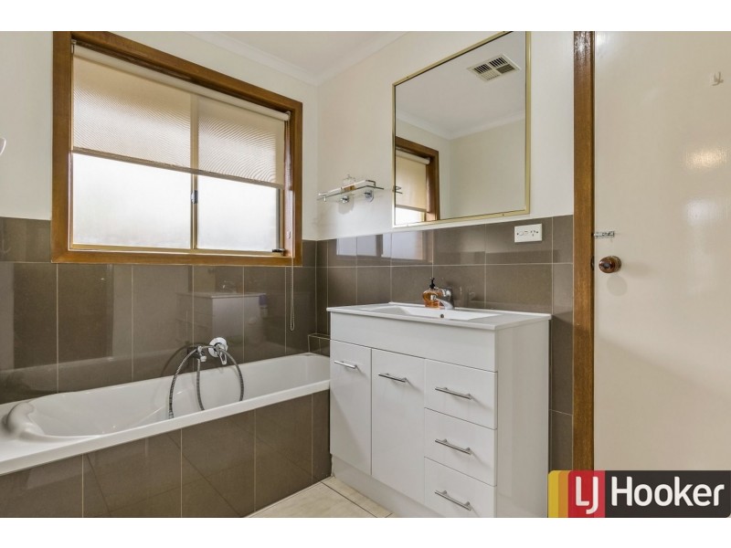 46 Bourke Crescent, Hoppers Crossing VIC 3029
