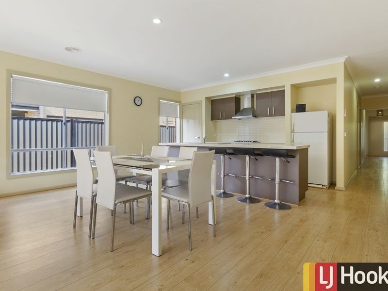 17 Glenfern Circuit, Truganina VIC 3029