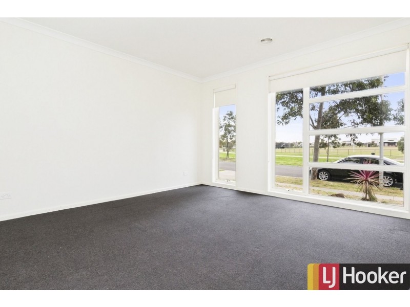 15 Manuka Grove, Wyndham Vale VIC 3024