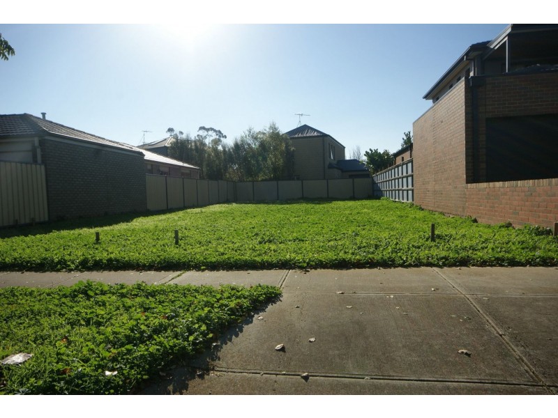 13 Wattle Avenue, Werribee VIC 3030