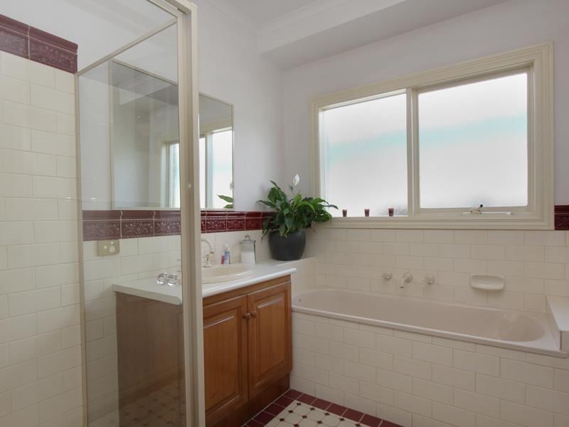 111 Lonsdale Circuit, Hoppers Crossing VIC 3029
