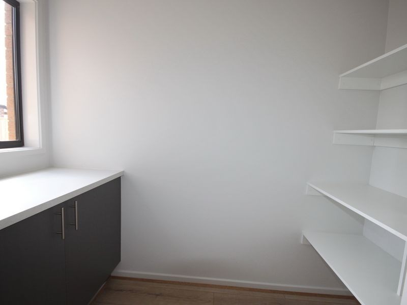 15 Wongabeena Grove, Werribee VIC 3030