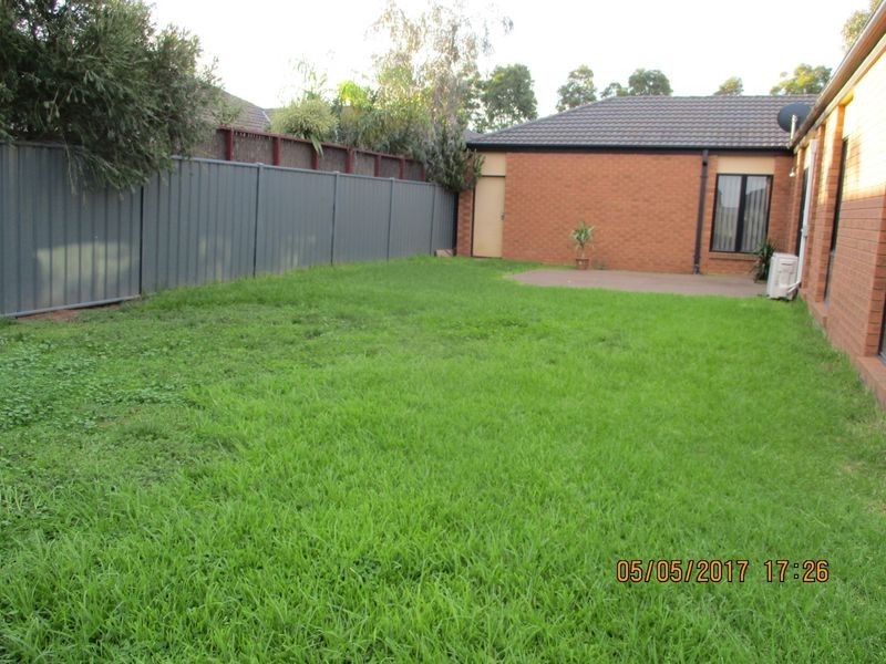 6 Secret Garden Way, Tarneit VIC 3029