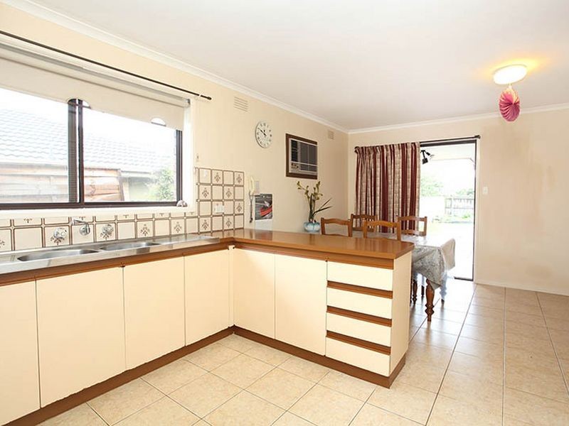 11 Hampstead Drive, Hoppers Crossing VIC 3029