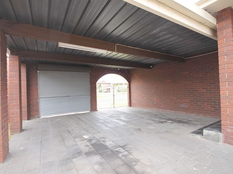 11 Hampstead Drive, Hoppers Crossing VIC 3029