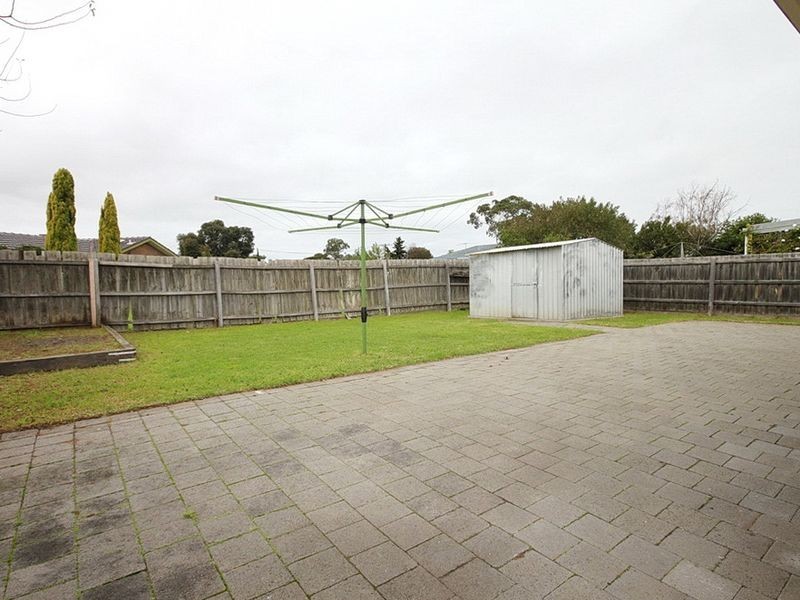 11 Hampstead Drive, Hoppers Crossing VIC 3029