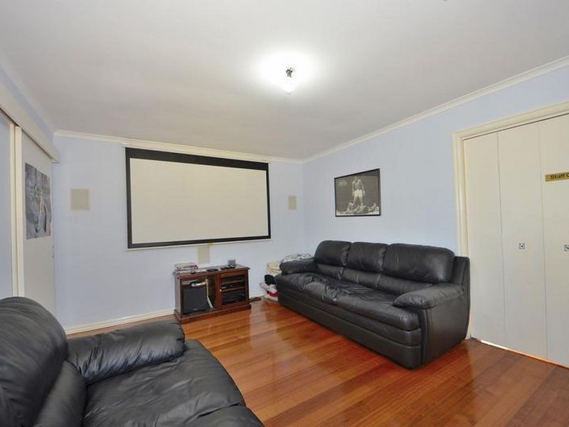 94 Heaths Road, Hoppers Crossing VIC 3029