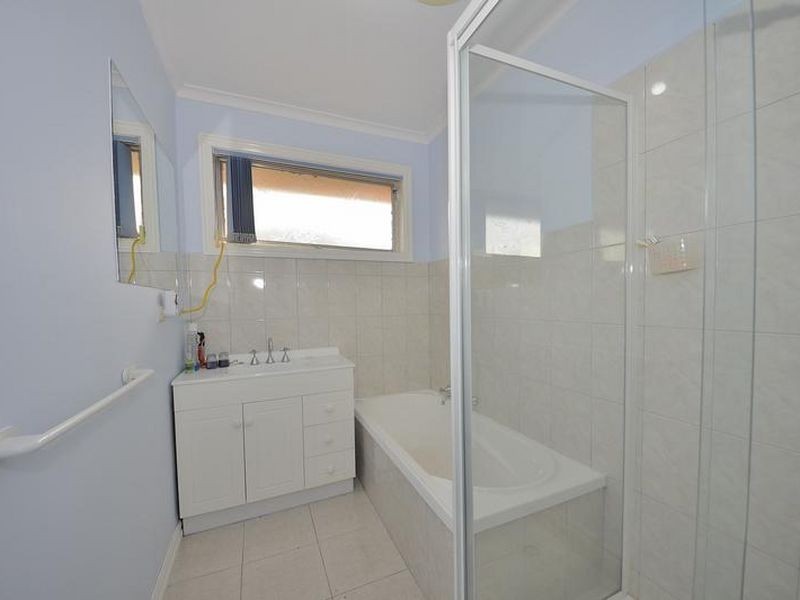 94 Heaths Road, Hoppers Crossing VIC 3029
