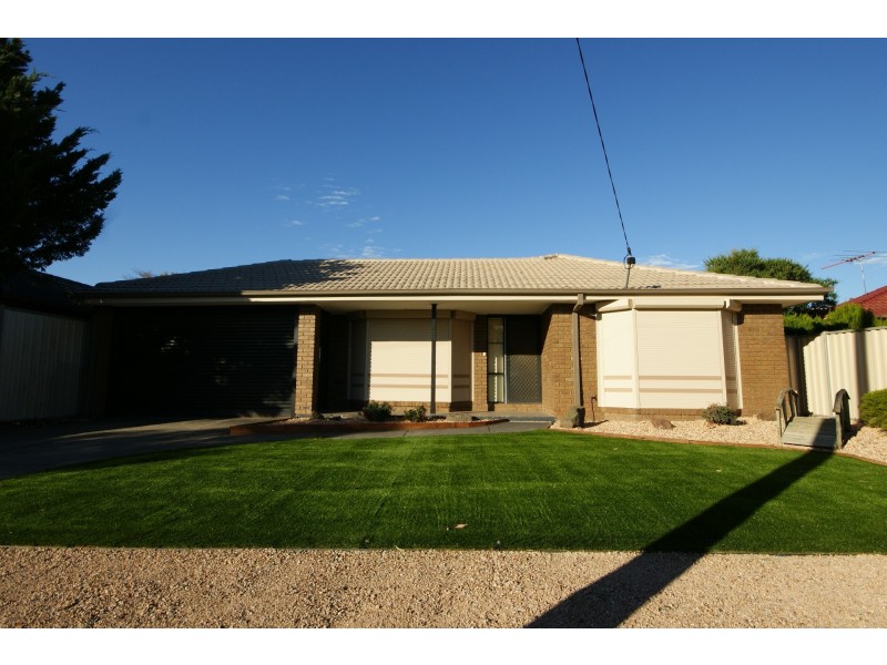 61 Silvereye Crescent, Werribee VIC 3030