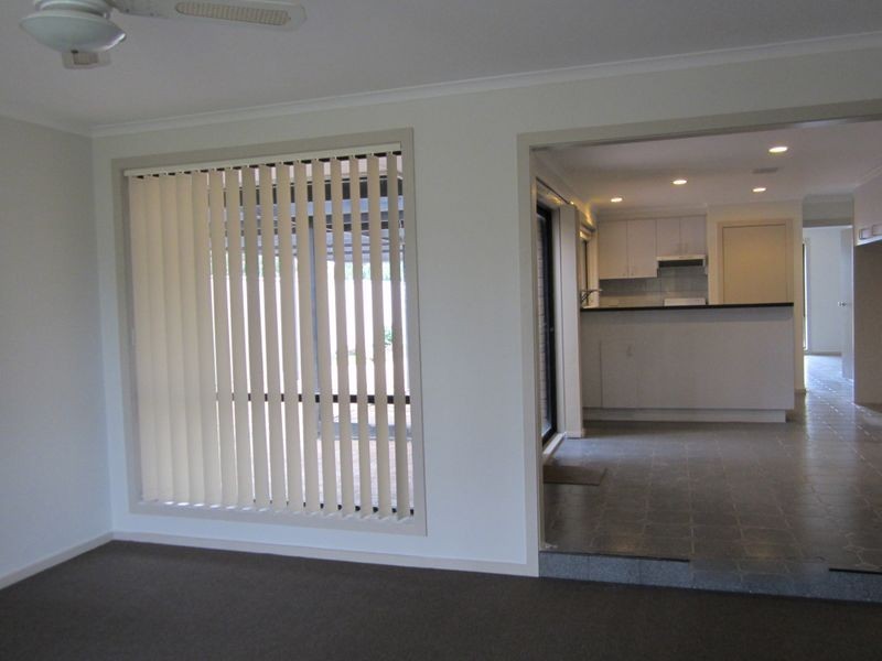61 Silvereye Crescent, Werribee VIC 3030