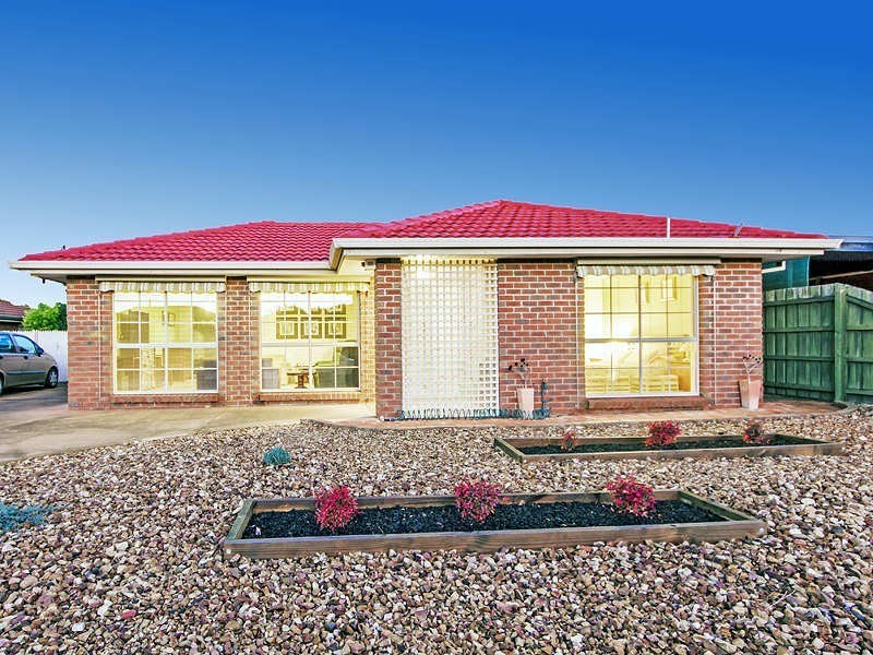2 Shearwater Court, Hoppers Crossing VIC 3029