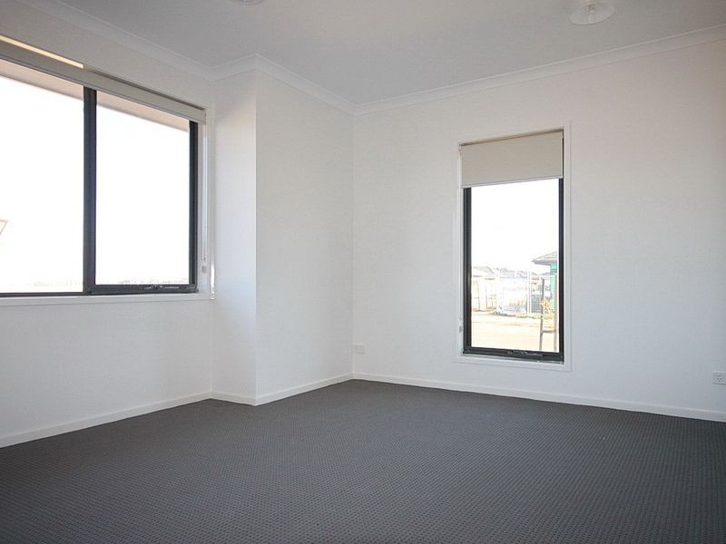 19 Chartwell Avenue, Truganina VIC 3029