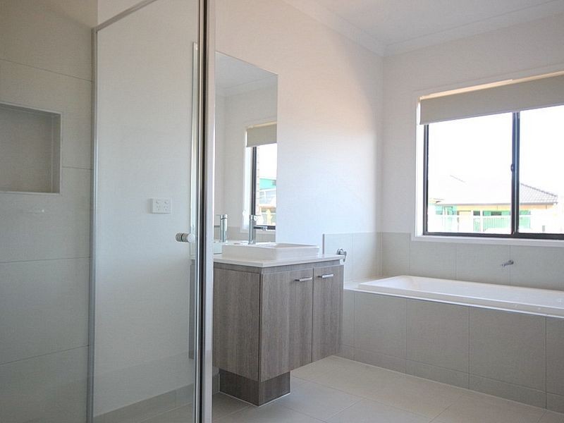 19 Chartwell Avenue, Truganina VIC 3029