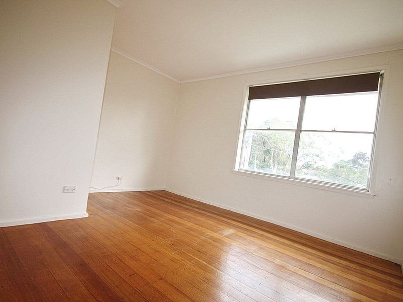 11 Golden Avenue, Werribee VIC 3030