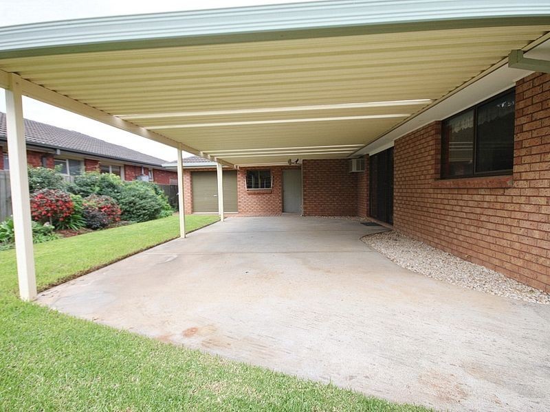 54 Nantilla Crescent, Werribee VIC 3030