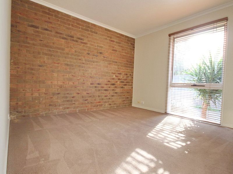 3/22 Centre Avenue, Werribee VIC 3030